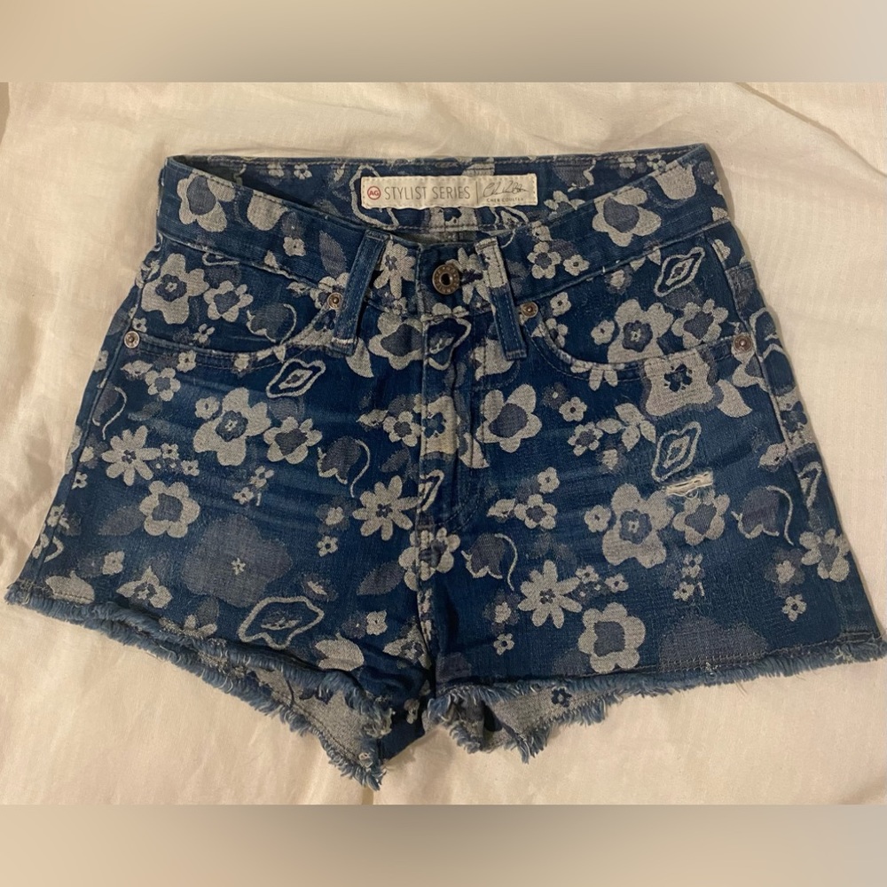 AG Stylist Series Cher Coulter Floral Shorts Size 24